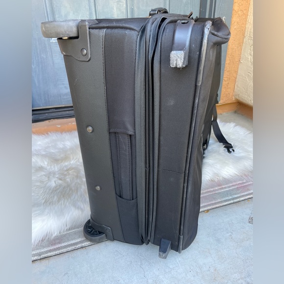 Ghurka Black Travel Bag for Stylish Journeys - Picture 3 of 16